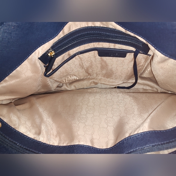 Michael Kors Dark Blue Tote with Shoulder Straps - Picture 7 of 9